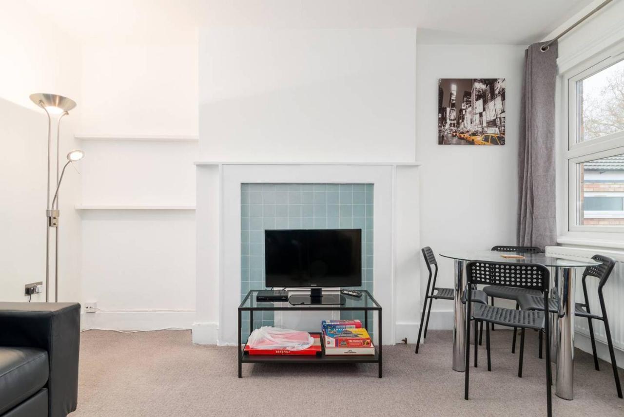 Guestready - Modern 2-Bed For 4 In Golders Green! London Eksteriør billede